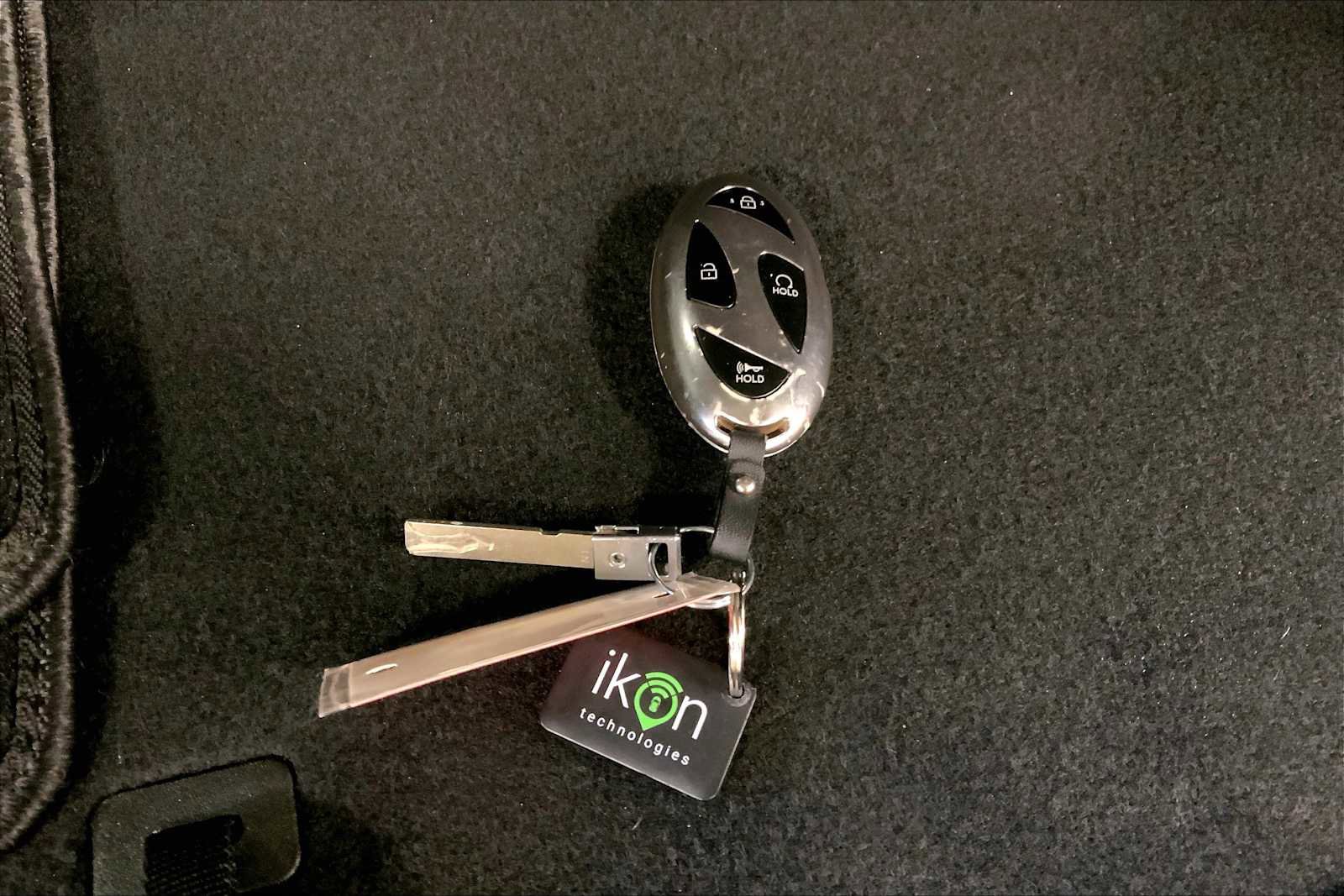 Used 2024 Hyundai Santa Fe SEL image 13