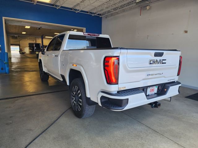 Used 2024 GMC Sierra 2500 Denali Ultimate AWD/4WD image 2