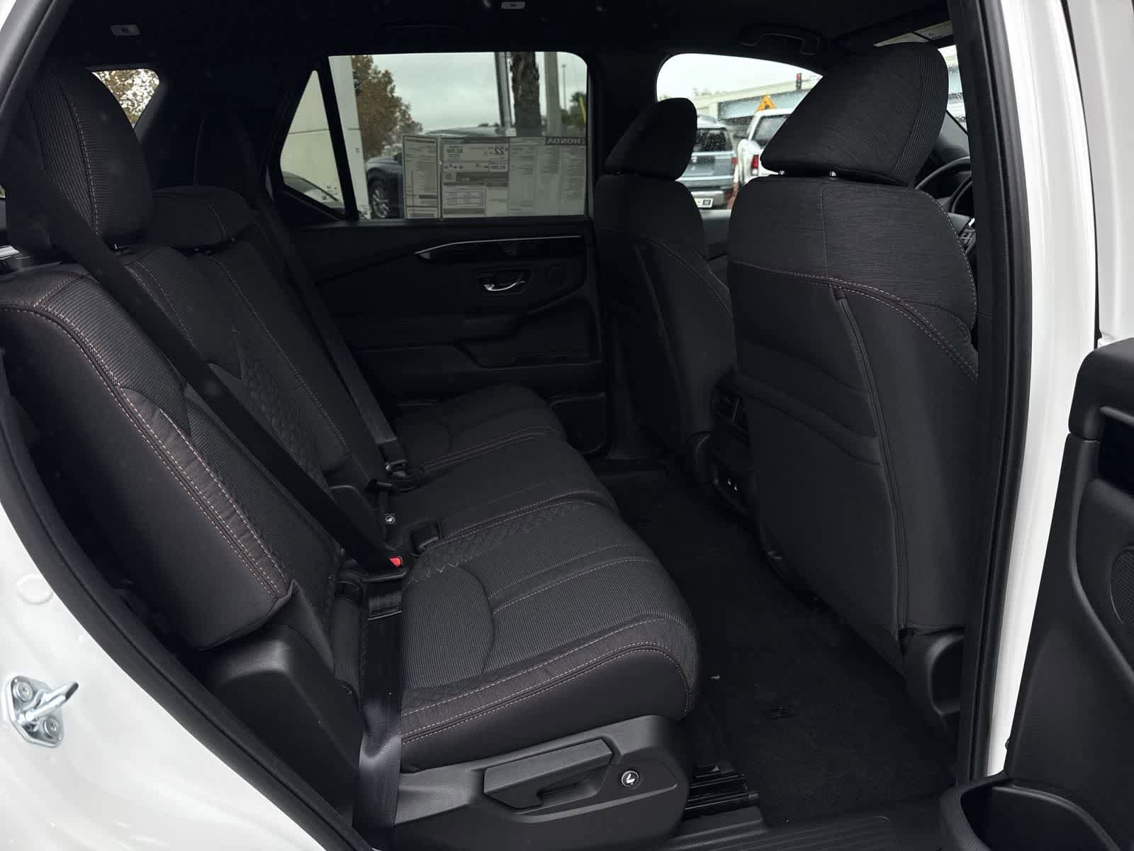 New 2026 Honda Pilot Sport image 16