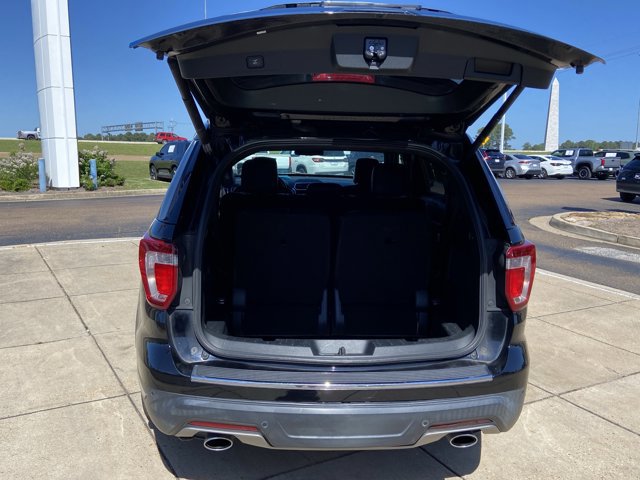 Used 2018 Ford Explorer Limited image 26