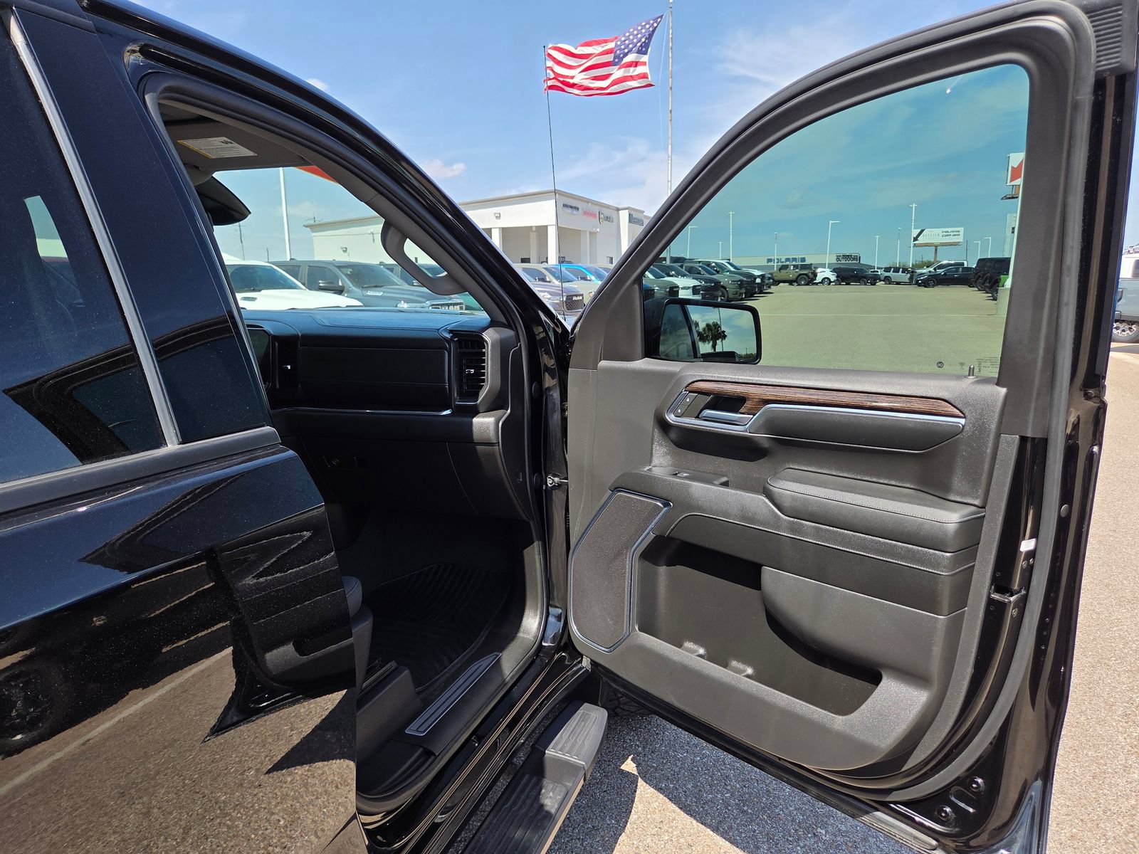 Used 2024 GMC Sierra 1500 Elevation RWD image 20