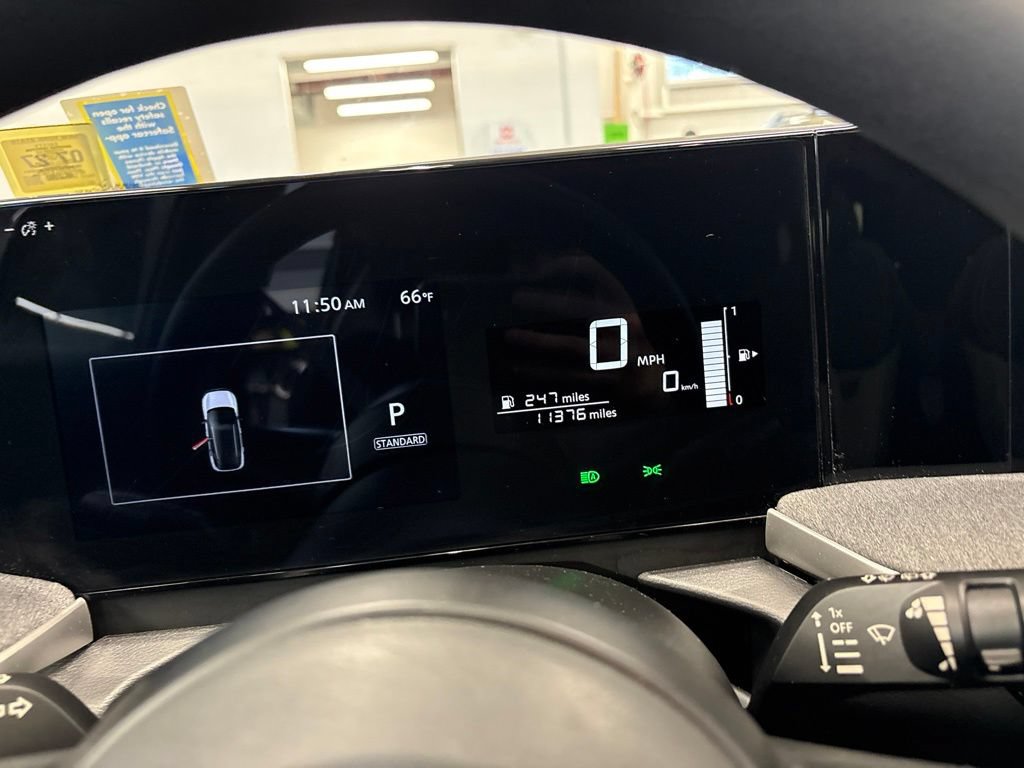 Used 2025 Nissan Kicks SV w/ SV Premium Package AWD/4WD image 9