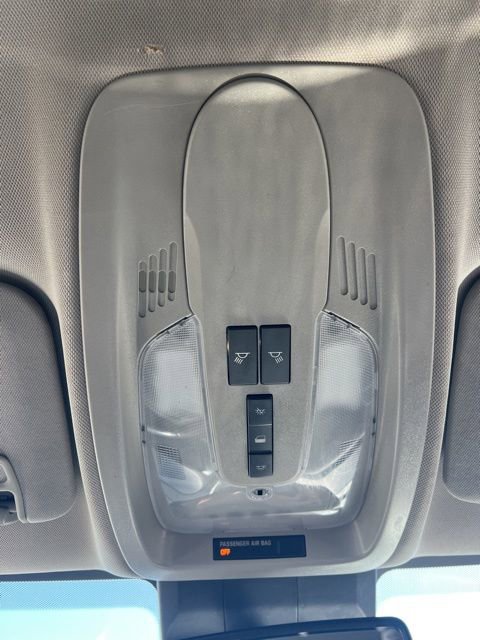 Used 2017 Chevrolet Equinox LT w/ Convenience Package image 16