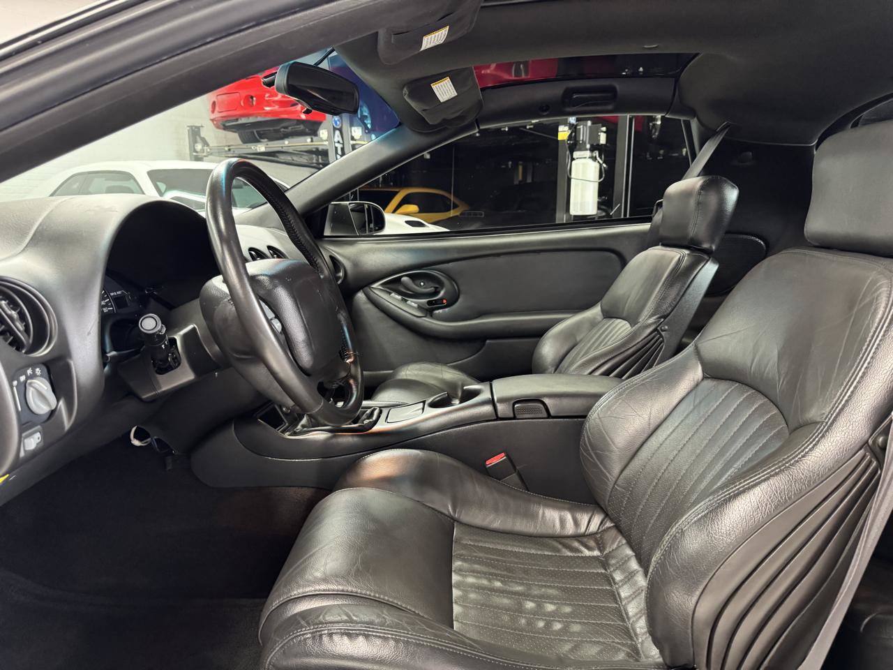 Used 2000 Pontiac Firebird Formula RWD image 39