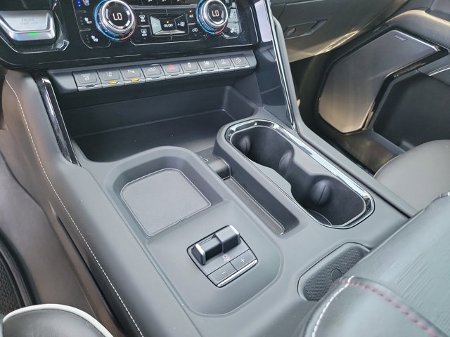 Used 2025 GMC Sierra 2500 AT4X AWD/4WD image 21