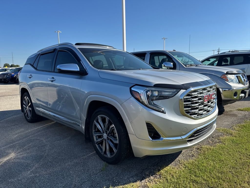 Used 2018 GMC Terrain Denali w/ Advanced Safety Package image 3