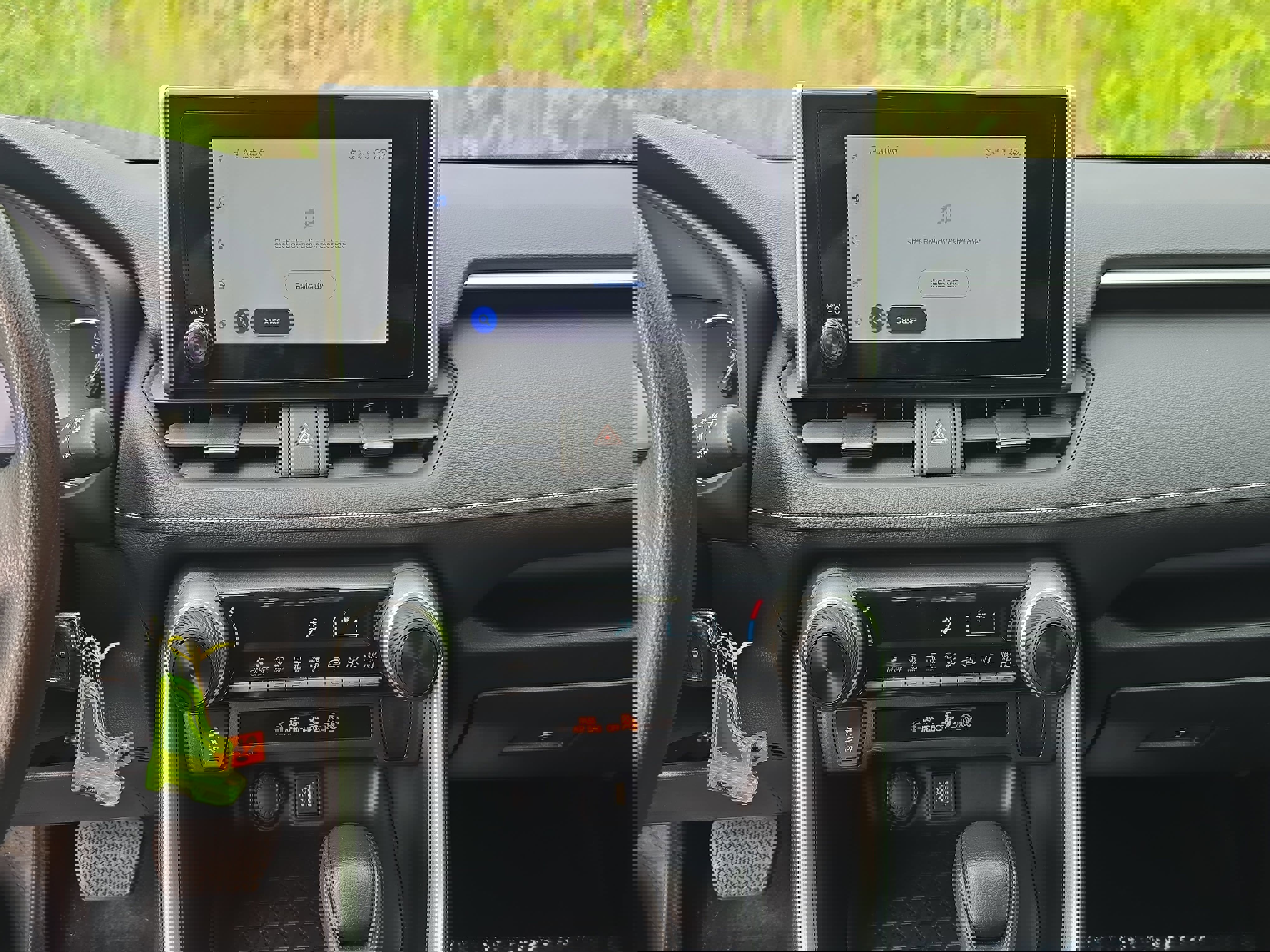 Used 2023 Toyota RAV4 LE image 19