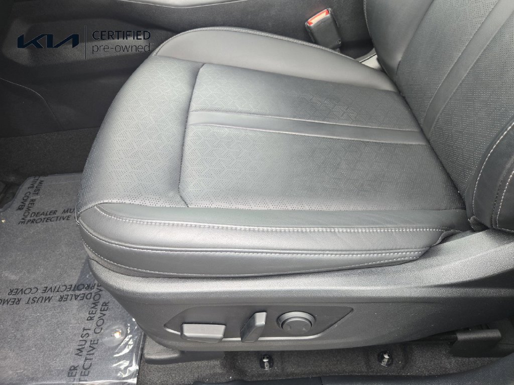 Certified 2023 Kia Sorento EX FWD image 17