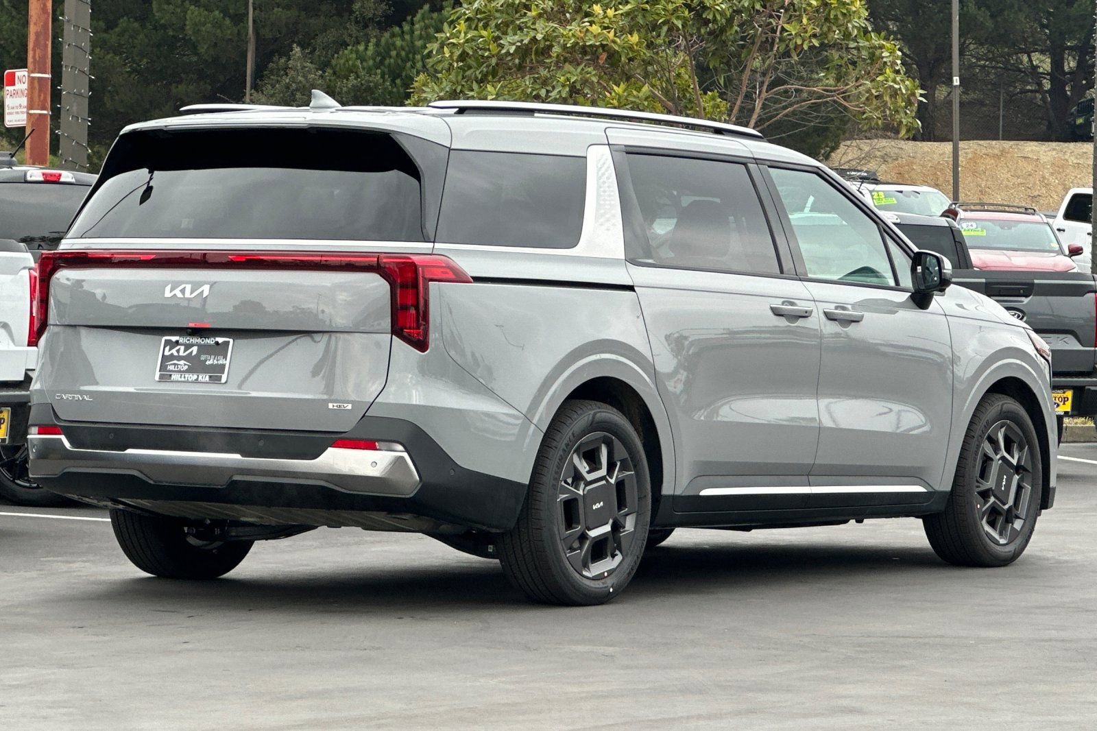 New 2026 Kia Carnival SX image 4