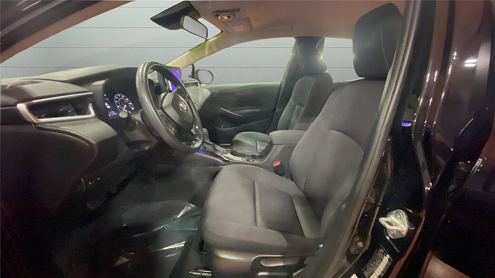 Used 2024 Toyota Corolla LE FWD image 10