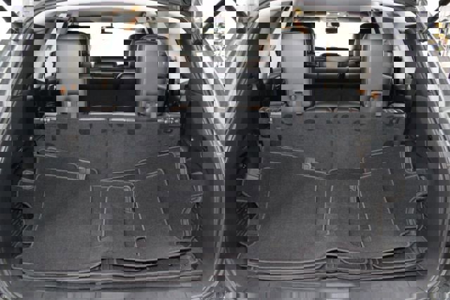 Used 2018 Nissan Pathfinder SL w/ Midnight Edition Package image 24