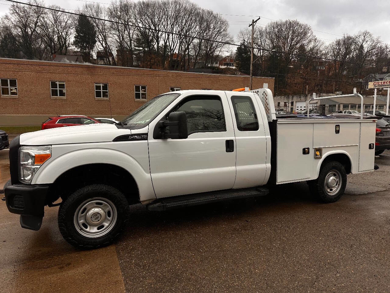 Used 2016 Ford F250 XL image 3