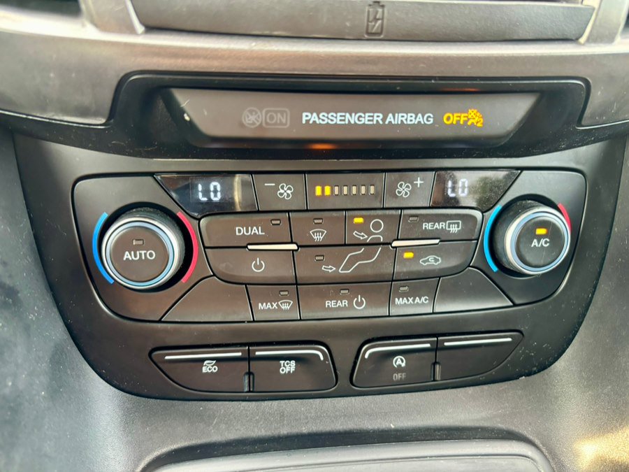 Used 2020 Ford Transit Connect XLT FWD image 25