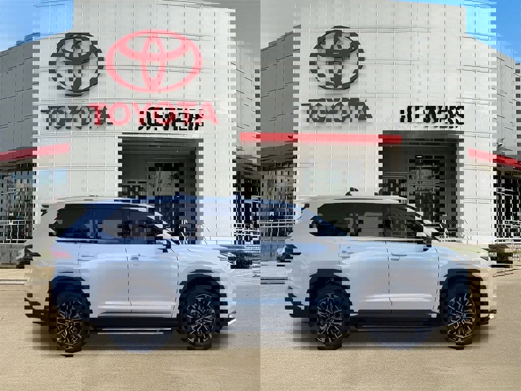 New 2026 Toyota Grand Highlander AWD Hybrid image 3