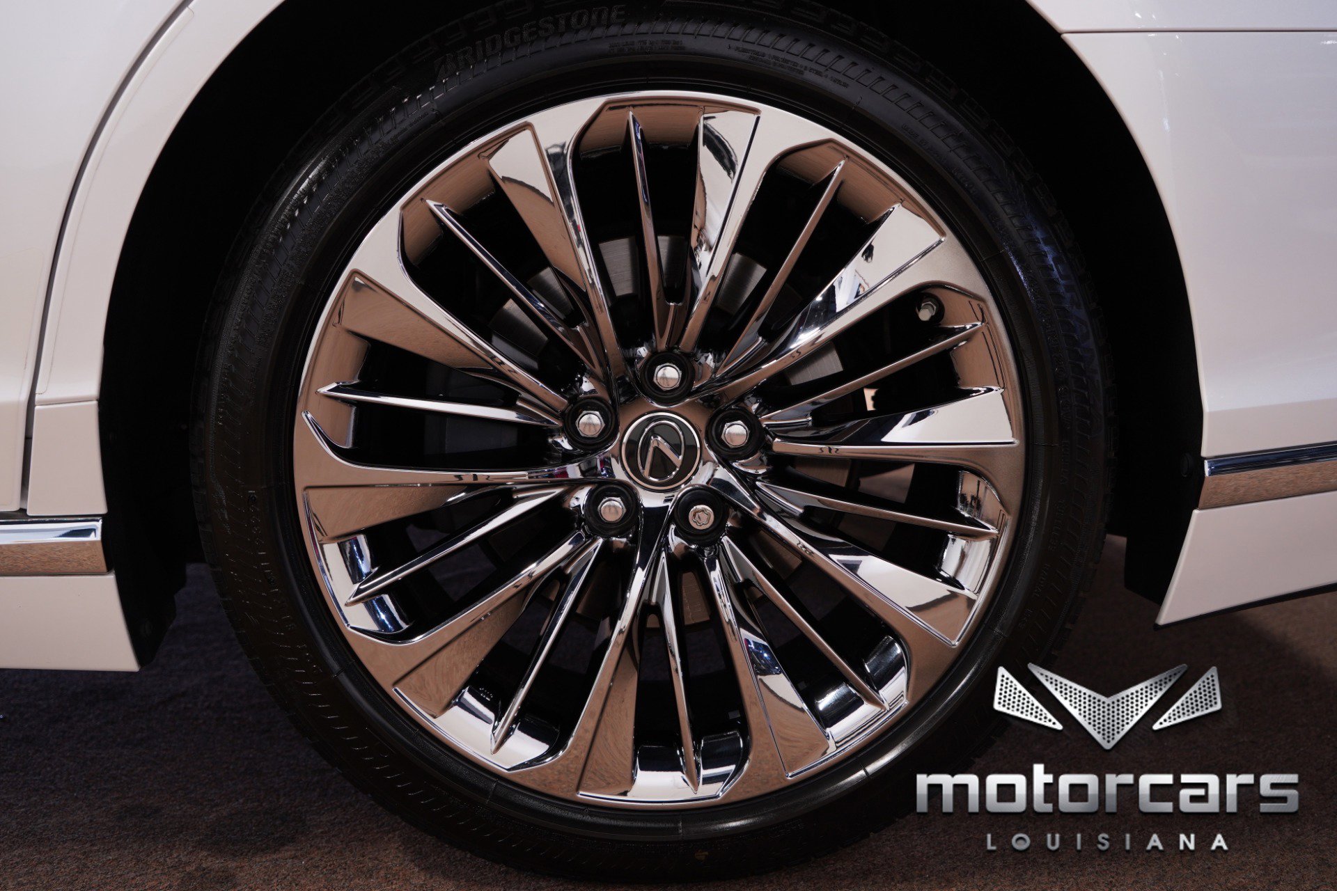 Used 2020 Lexus LS 500 w/ Accessory Package (Z2) RWD image 21