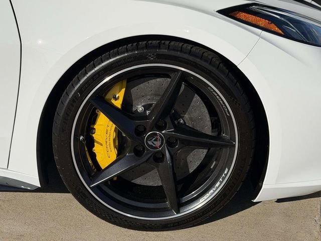 Used 2025 Chevrolet Corvette E-Ray w/ Stealth Interior Trim Package AWD/4WD image 5