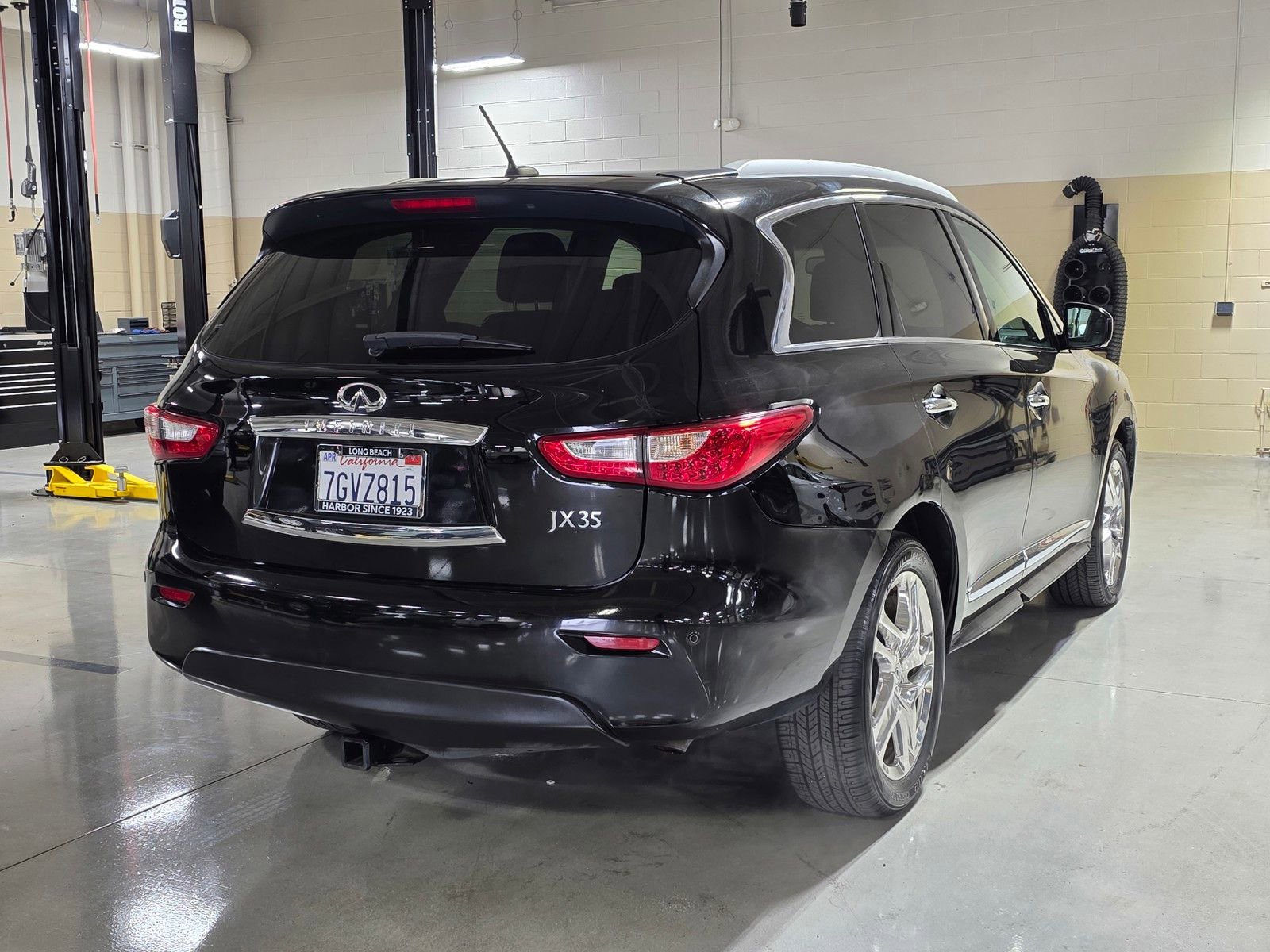 Used 2013 INFINITI JX35 FWD w/ Premium Pkg image 7