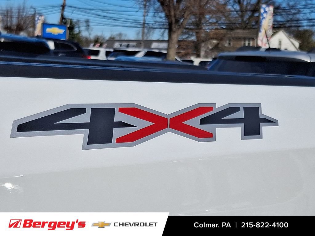 Certified 2025 Chevrolet Silverado 1500 LT image 32