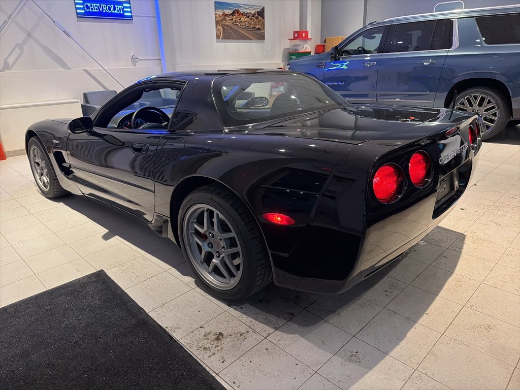 Used 2004 Chevrolet Corvette Z06 w/ Memory Package image 5