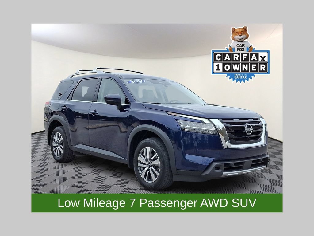 Used 2023 Nissan Pathfinder SL AWD/4WD image 1