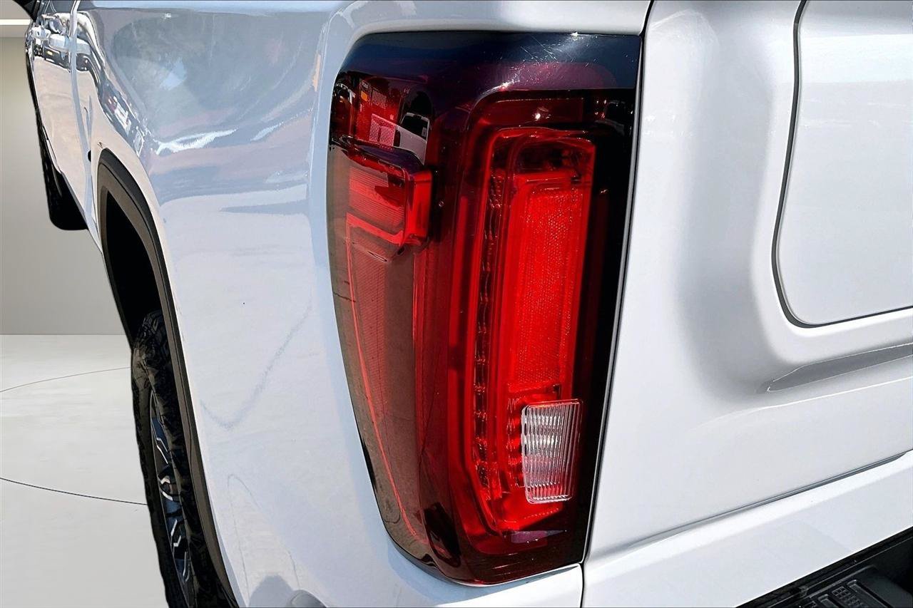 Used 2025 GMC Sierra 1500 AT4 AWD/4WD image 25