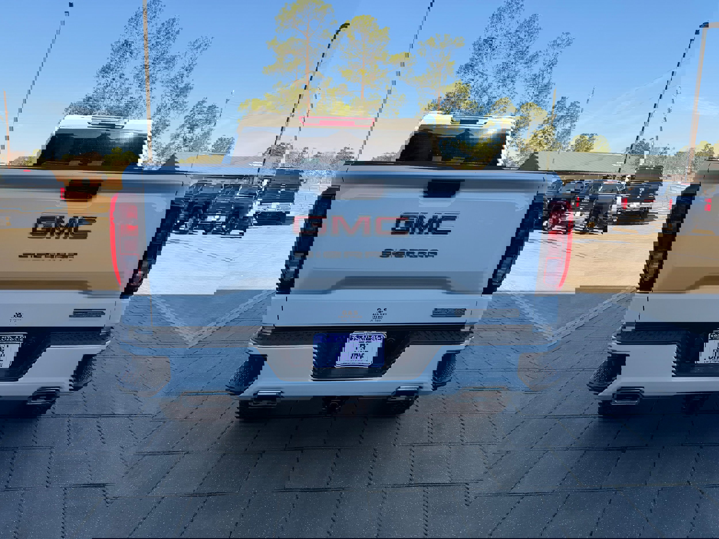 Used 2024 GMC Sierra 1500 Elevation image 6