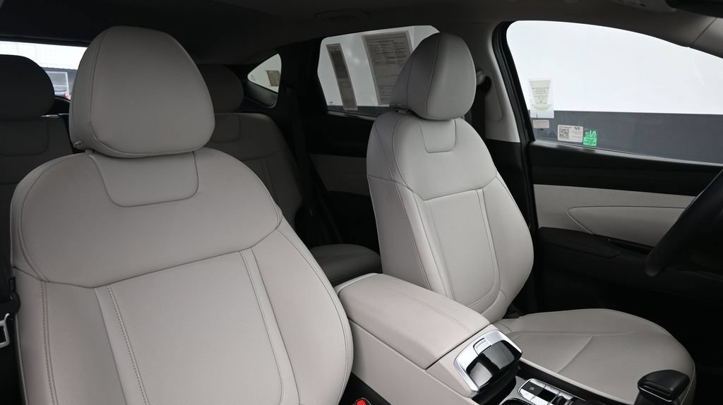Used 2025 Hyundai Tucson SEL FWD image 11