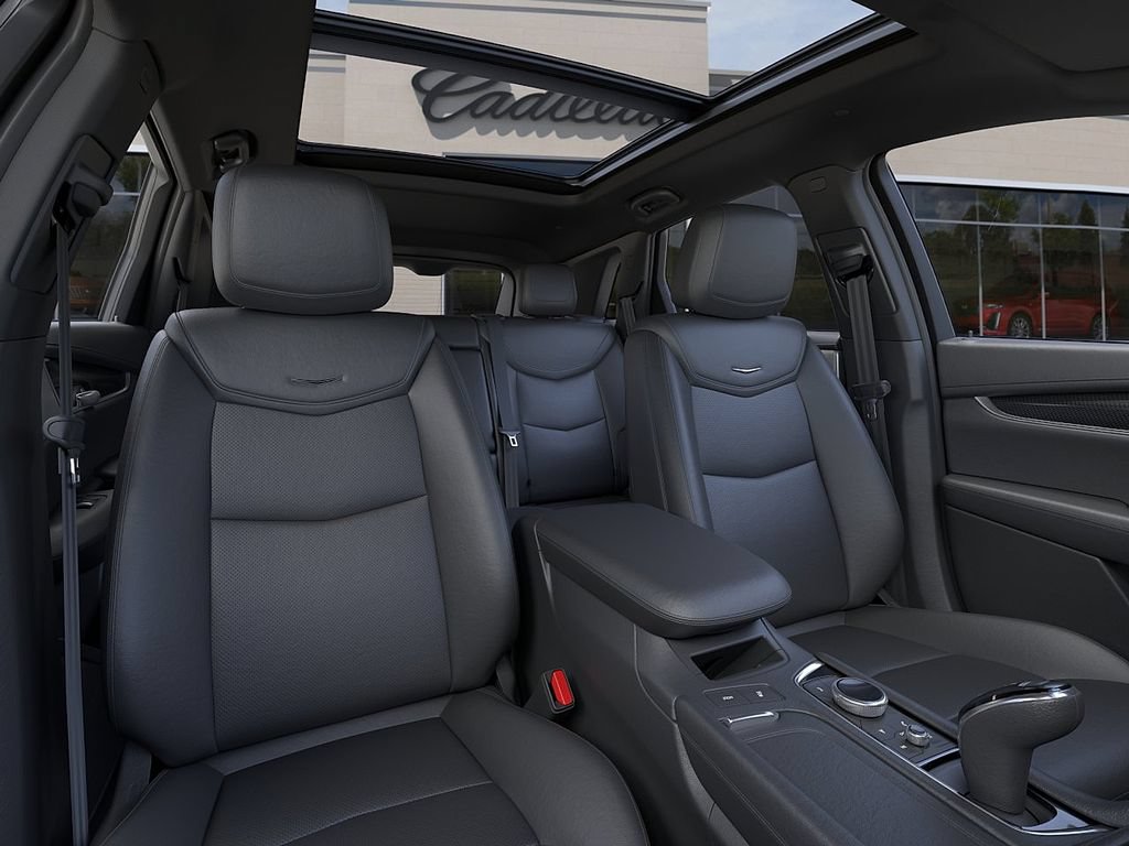 New 2026 Cadillac XT5 Sportv w/ LPO, Floor Liner Package AWD/4WD image 16