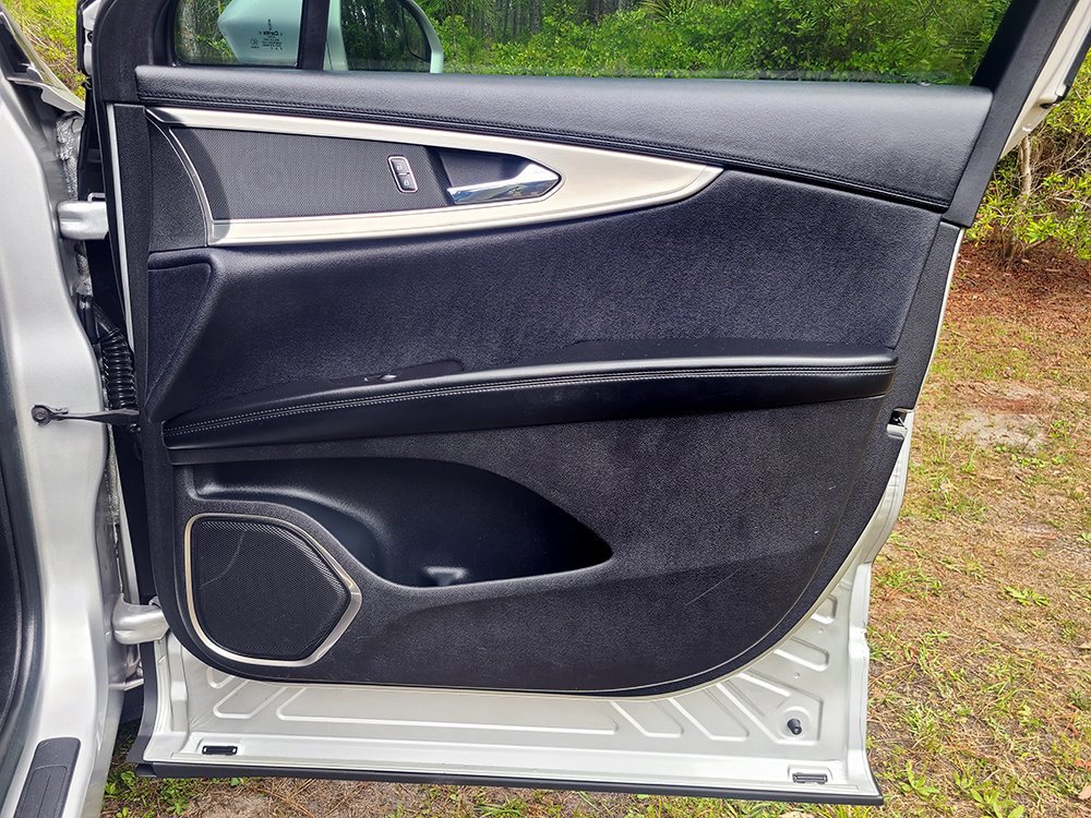 Used 2017 Lincoln MKX Premiere image 26