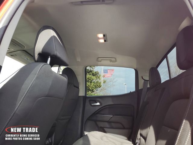 Certified 2020 GMC Canyon SLE w/ SLE Convenience Package image 9