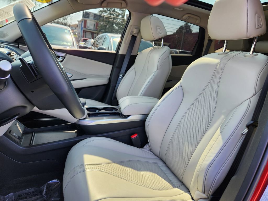 Certified 2025 Acura RDX w/ Technology Package image 9