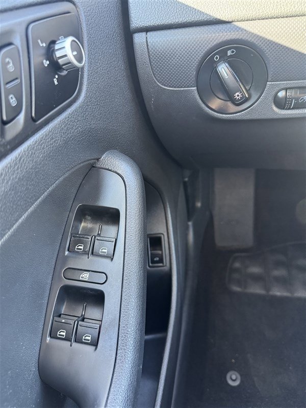 Used 2014 Volkswagen Jetta S image 23