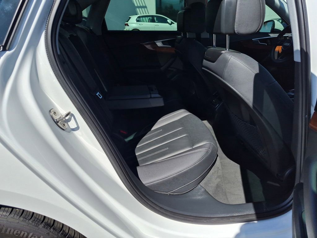 Used 2023 Audi A4 2.0T Premium image 35