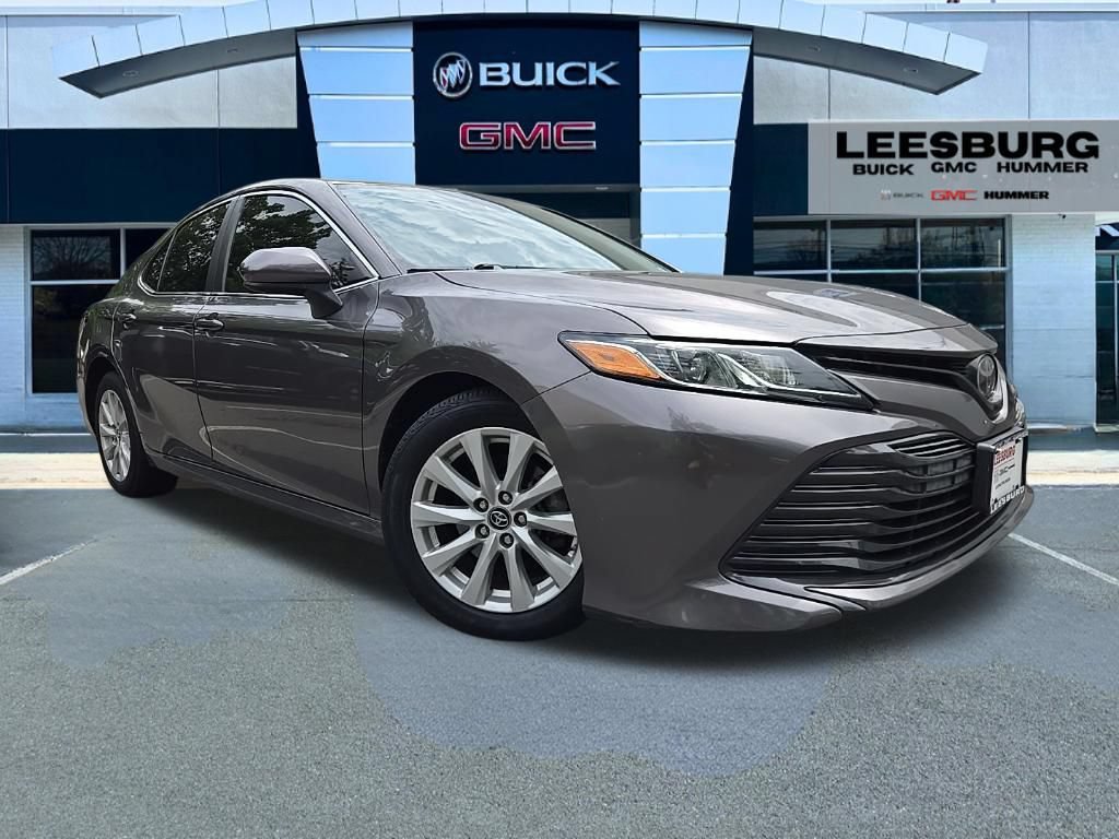 Used 2019 Toyota Camry LE FWD image 1