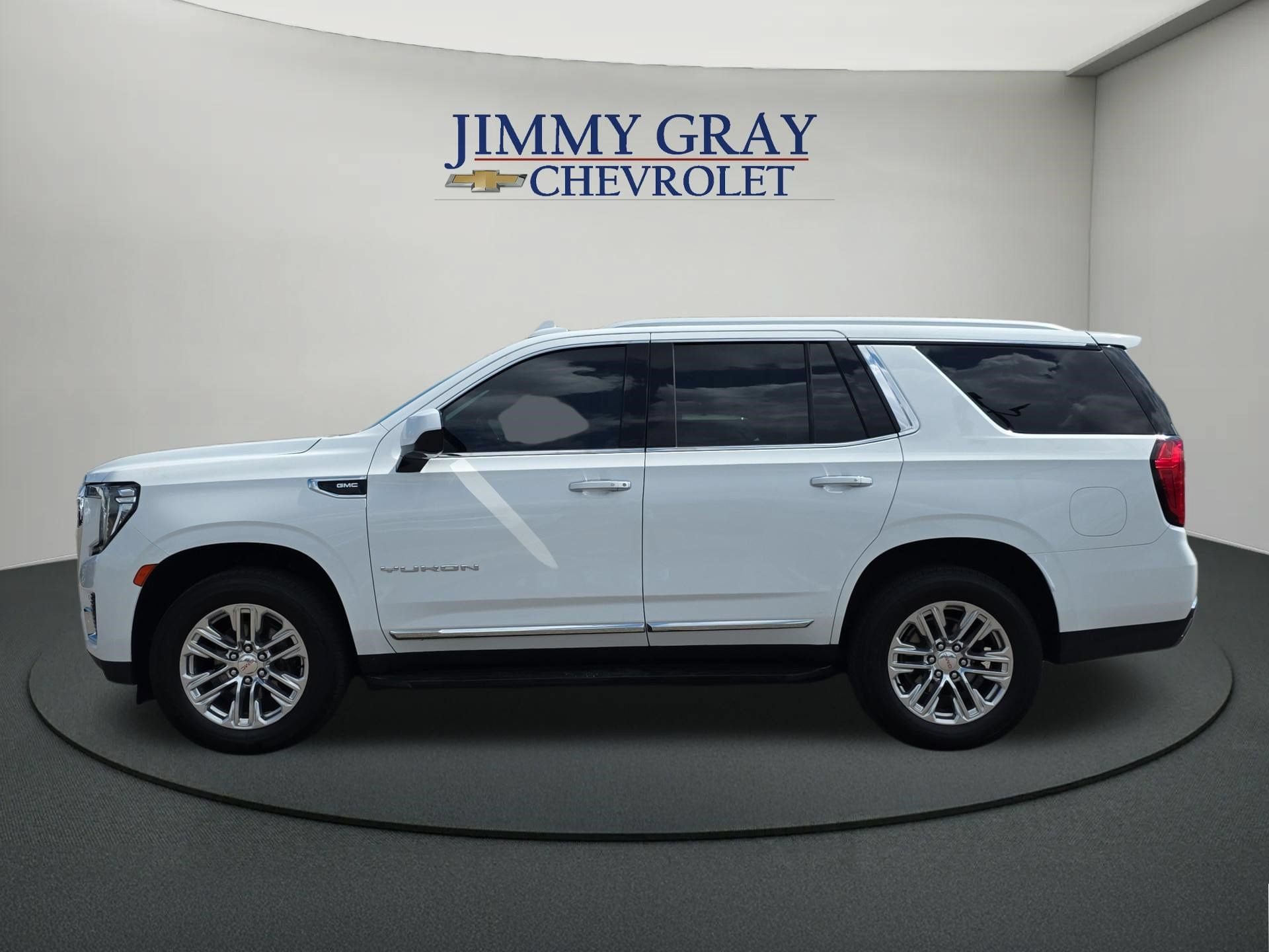 Used 2022 GMC Yukon SLT AWD/4WD image 2
