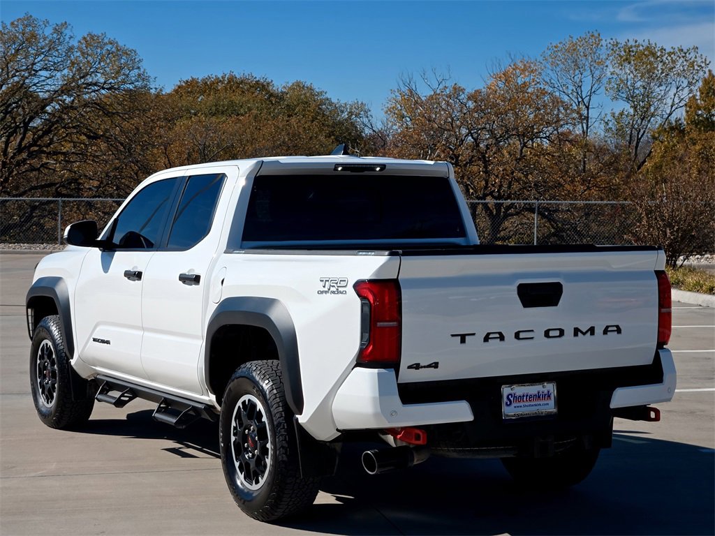 Used 2024 Toyota Tacoma TRD Off-Road image 5