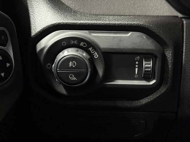 New 2026 Jeep Gladiator Sport AWD/4WD image 18