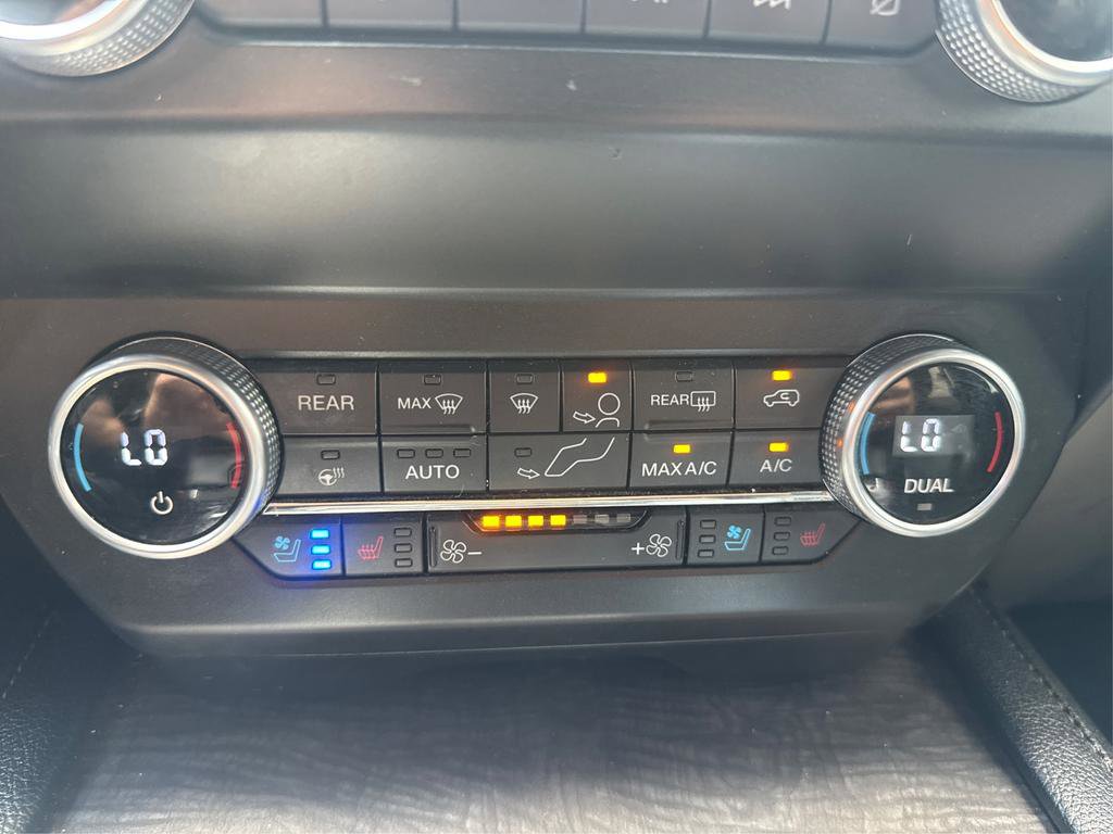 Used 2021 Ford Expedition Max Limited image 25