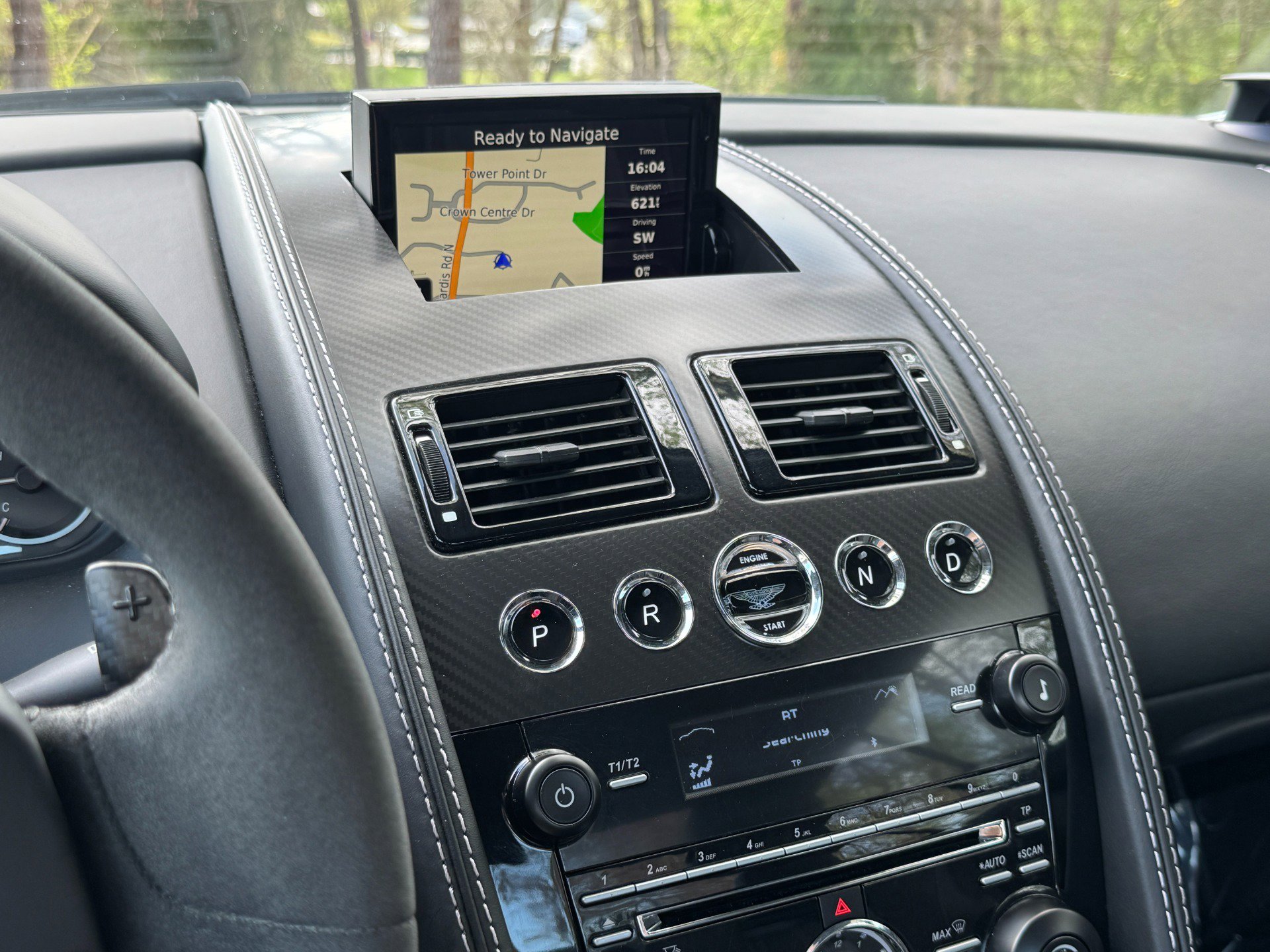 Used 2015 Aston Martin DB9 Coupe image 41