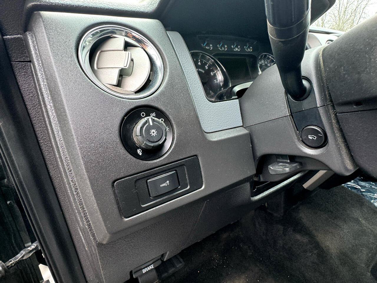 Used 2014 Ford F150 XLT w/ Equipment Group 302A Luxury AWD/4WD image 29