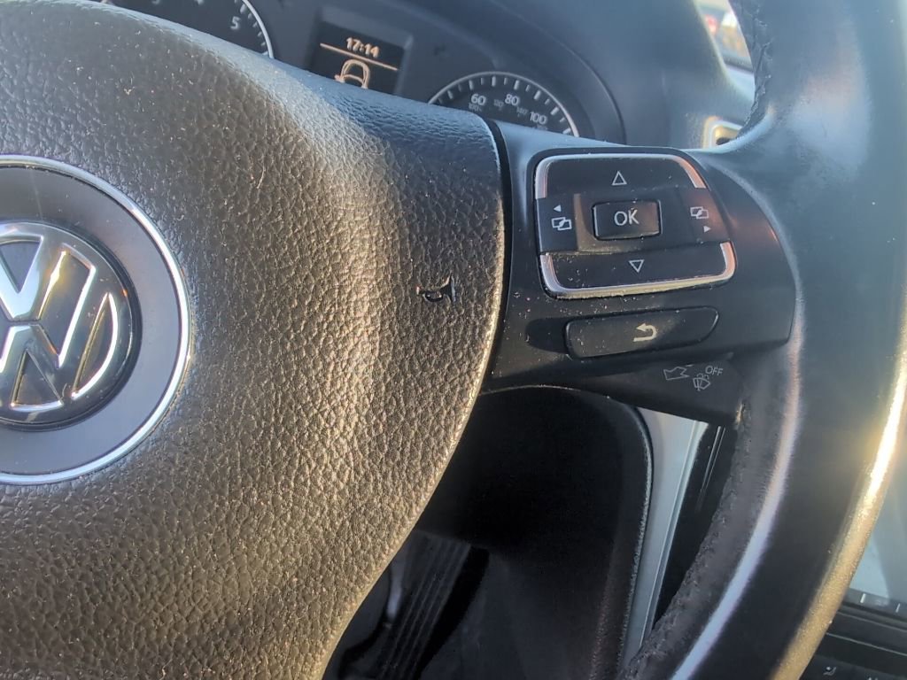 Used 2012 Volkswagen Passat 2.5 SE image 16