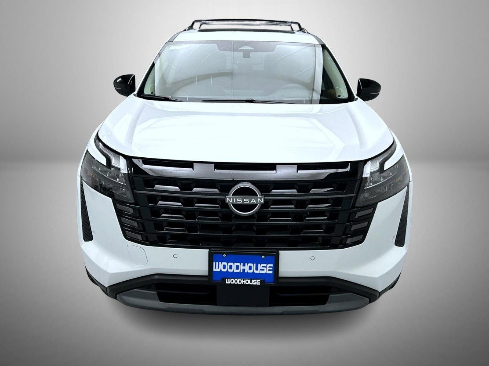 New 2026 Nissan Pathfinder Platinum image 2