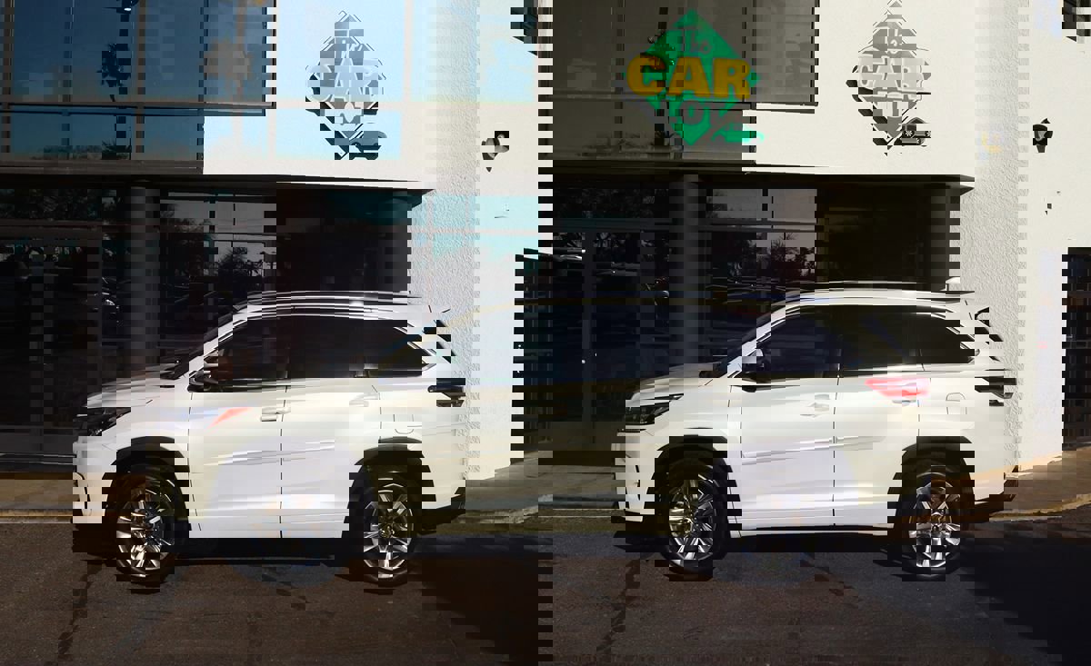 Used 2019 Toyota Highlander Limited image 8