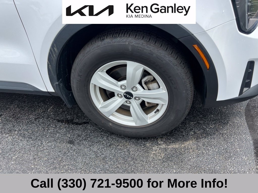 Certified 2026 Kia Sorento LX FWD image 20