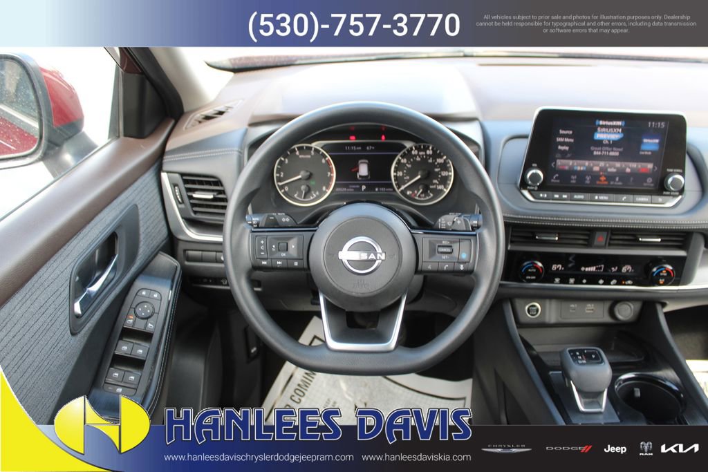 Used 2023 Nissan Rogue SV image 17