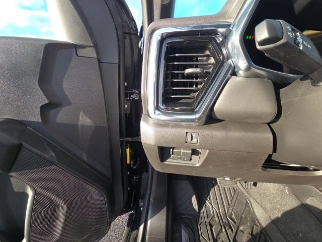 New 2026 GMC Canyon Elevation AWD/4WD image 18