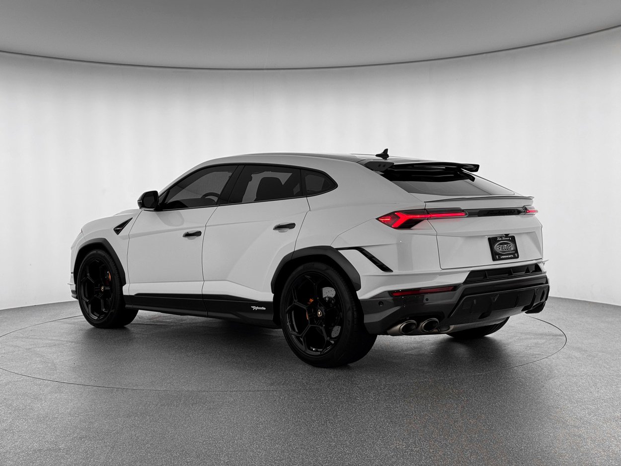 Used 2024 Lamborghini Urus Performante image 3