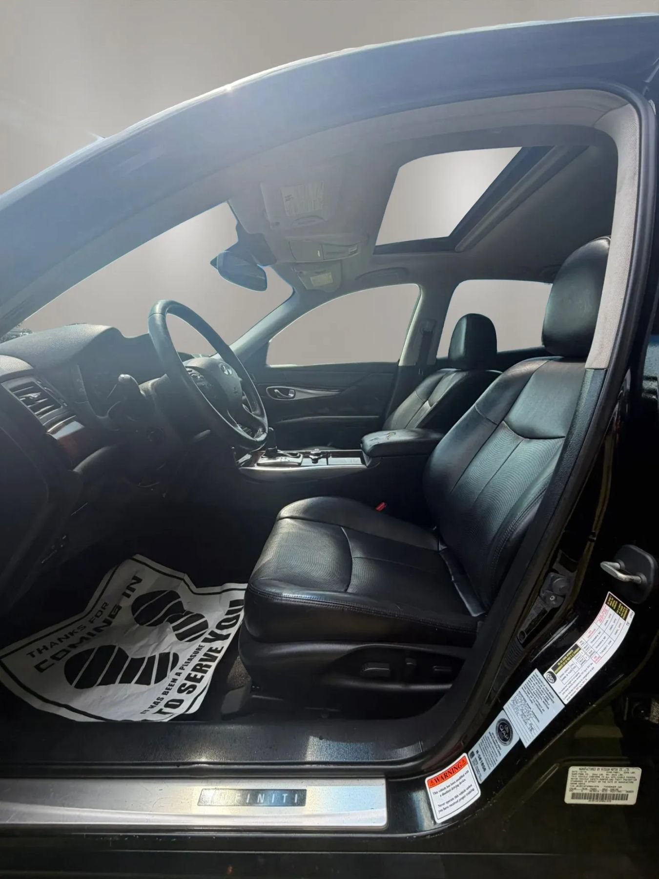Used 2015 INFINITI Q70 3.7 RWD image 9