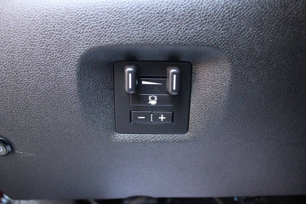 Used 2013 Chevrolet Silverado 3500 LT w/ Convenience Package AWD/4WD image 39