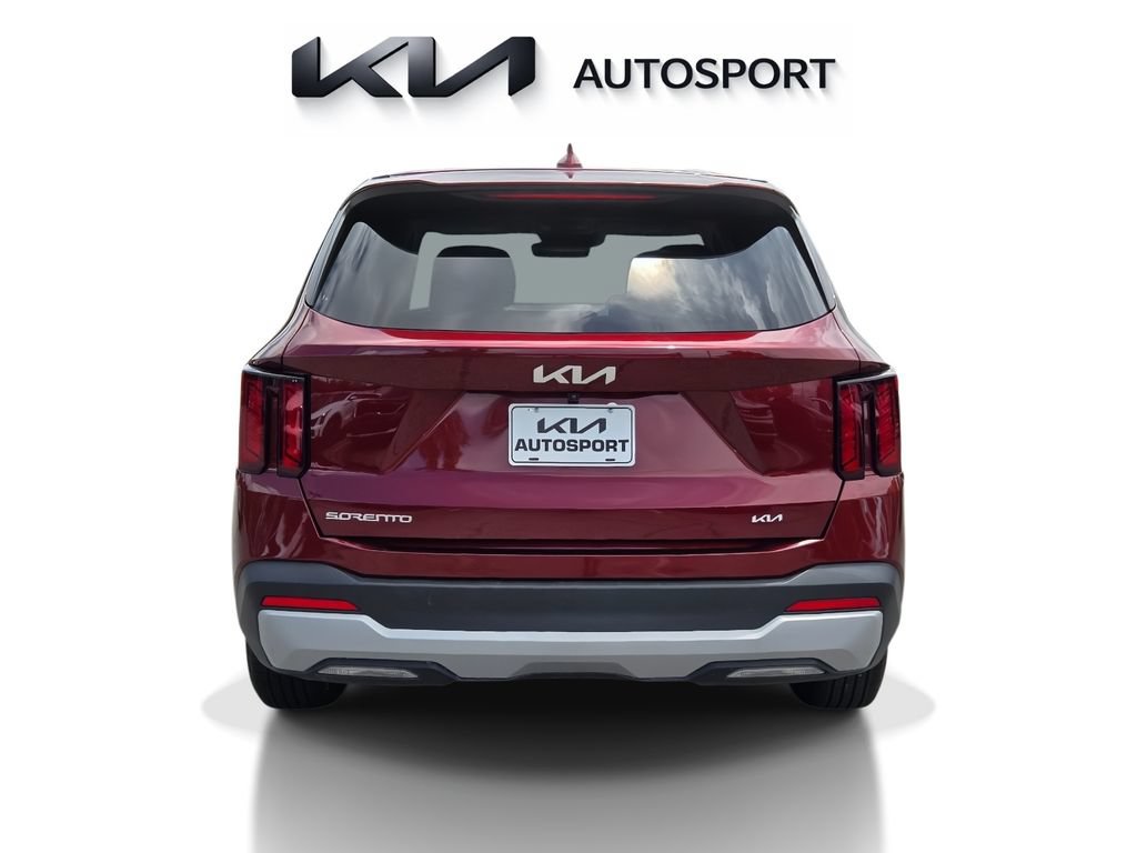 Certified 2025 Kia Sorento LX FWD image 9